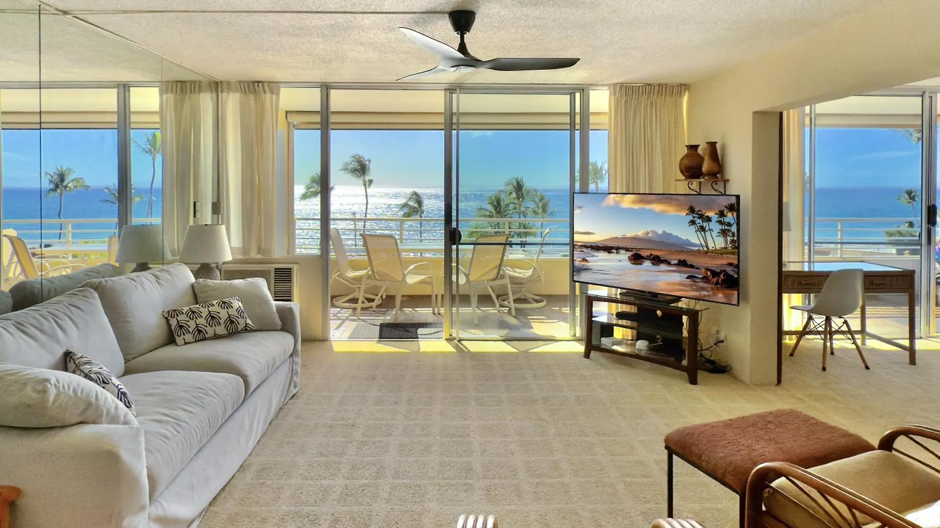 Stunning Ocean View 2 Bedroom Steps From Beach Kihei