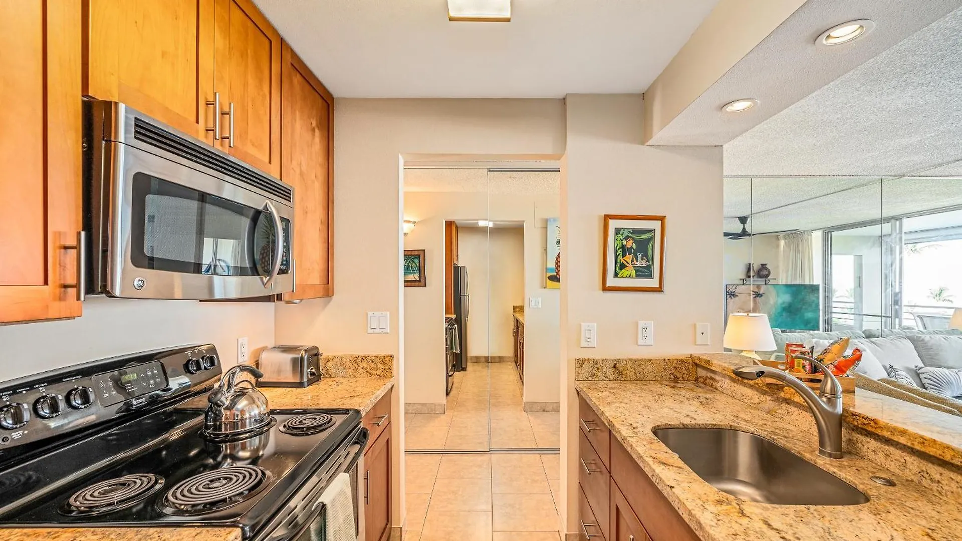 Stunning Ocean View 2 Bedroom Steps From Beach Kihei Holiday home