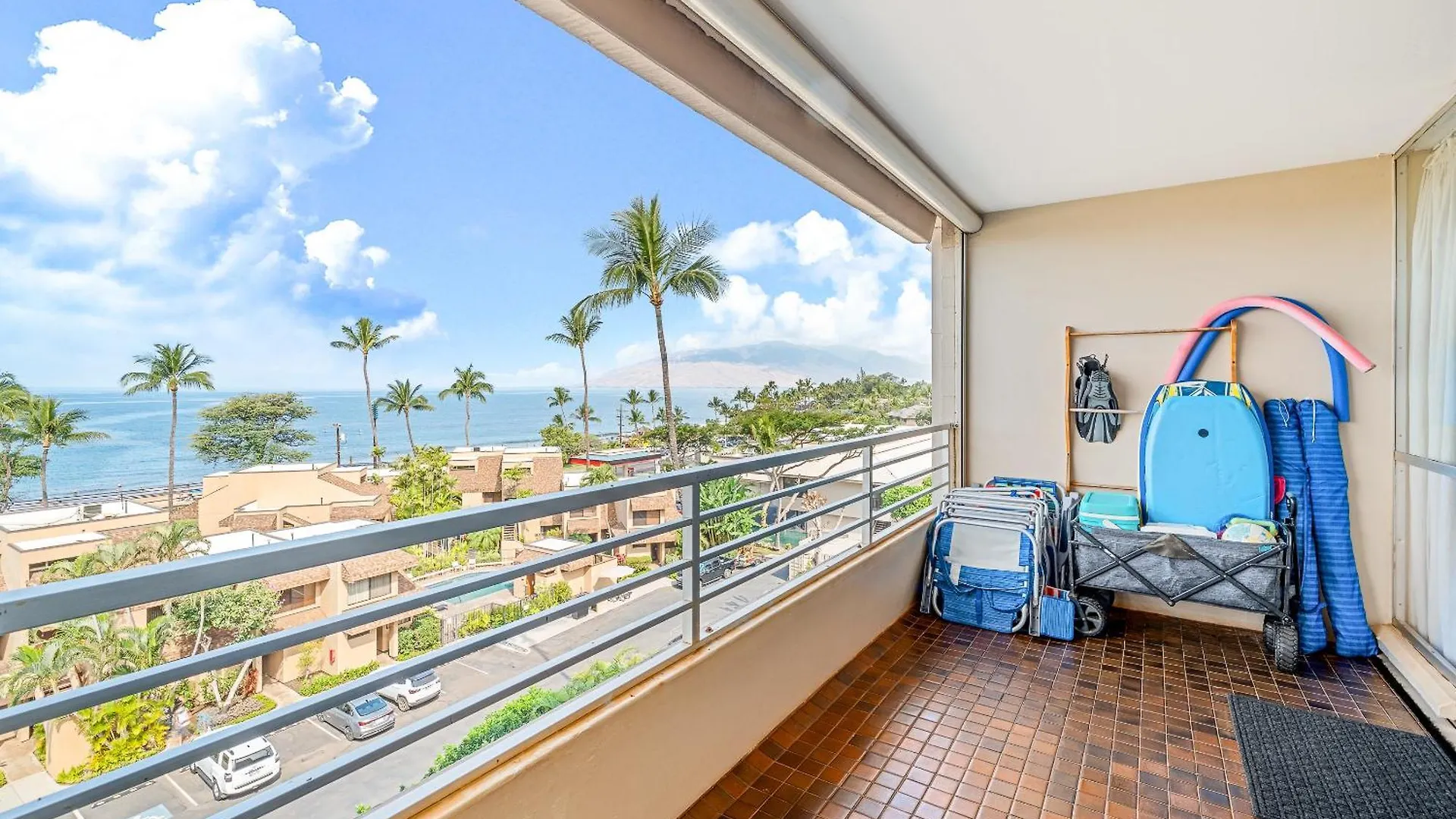 Stunning Ocean View 2 Bedroom Steps From Beach كيهي بيت للعطل