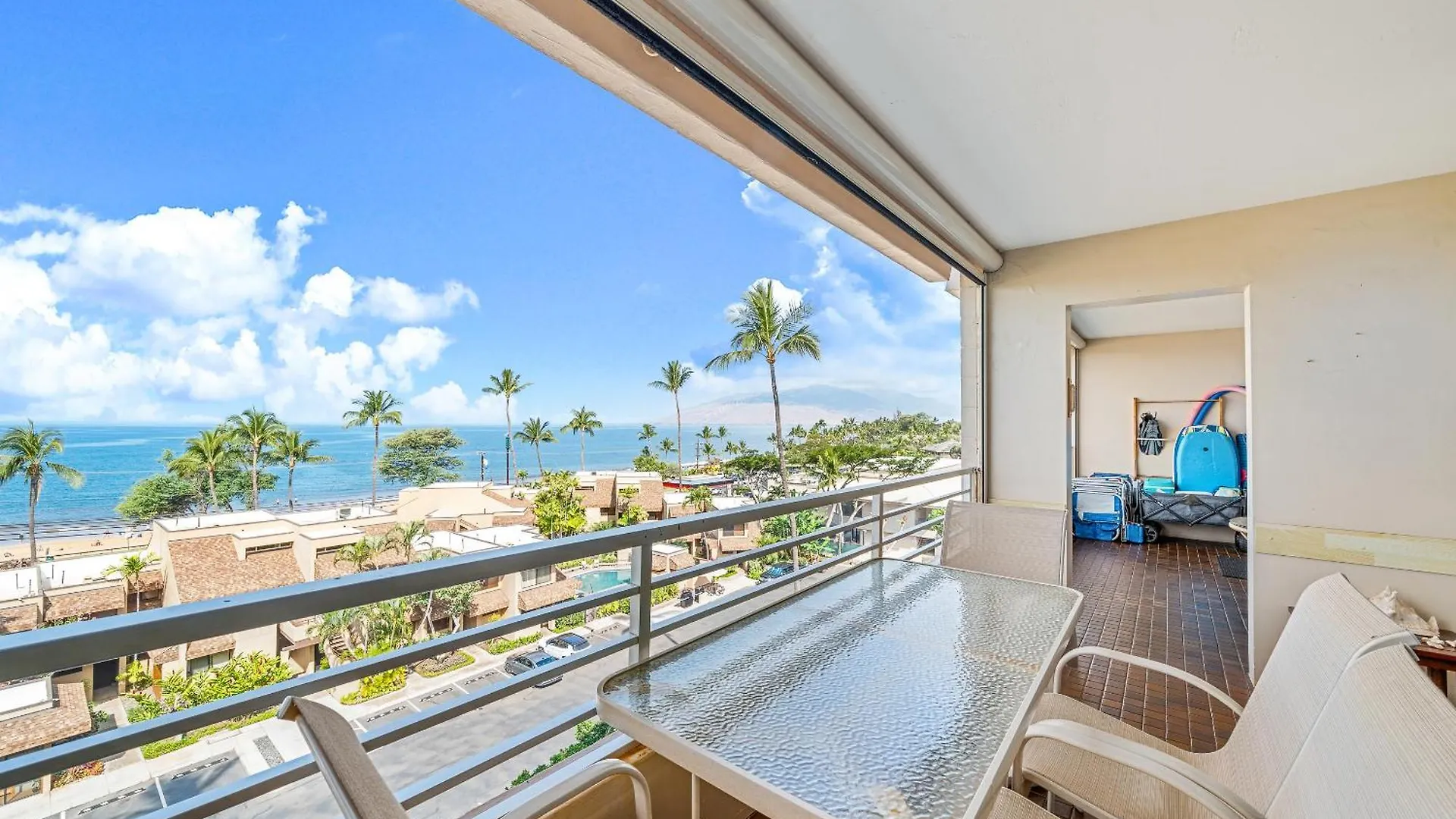 Stunning Ocean View 2 Bedroom Steps From Beach كيهي