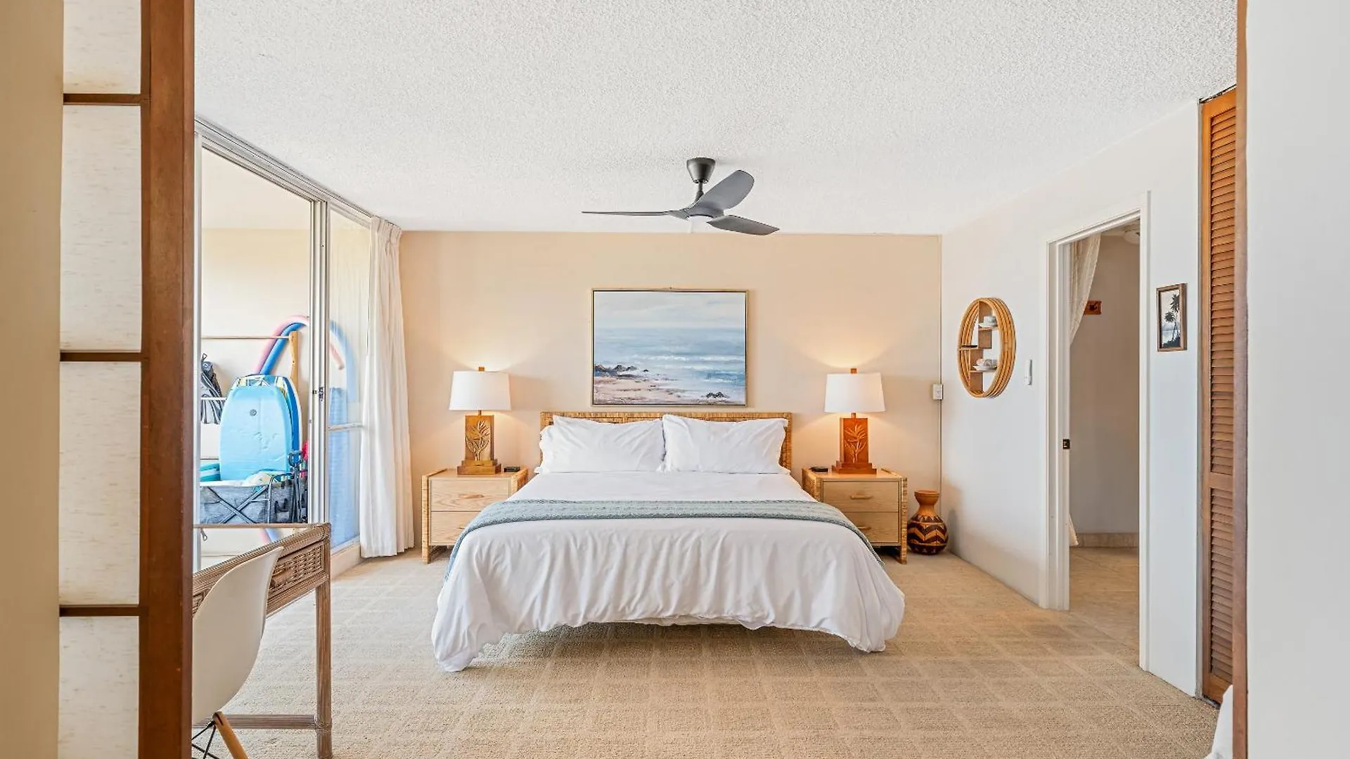 Stunning Ocean View 2 Bedroom Steps From Beach Kihei