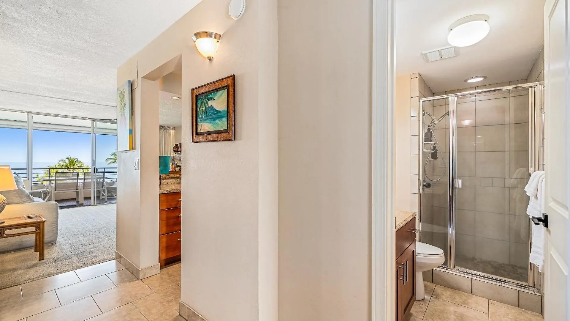 Stunning Ocean View 2 Bedroom Steps From Beach Kihei